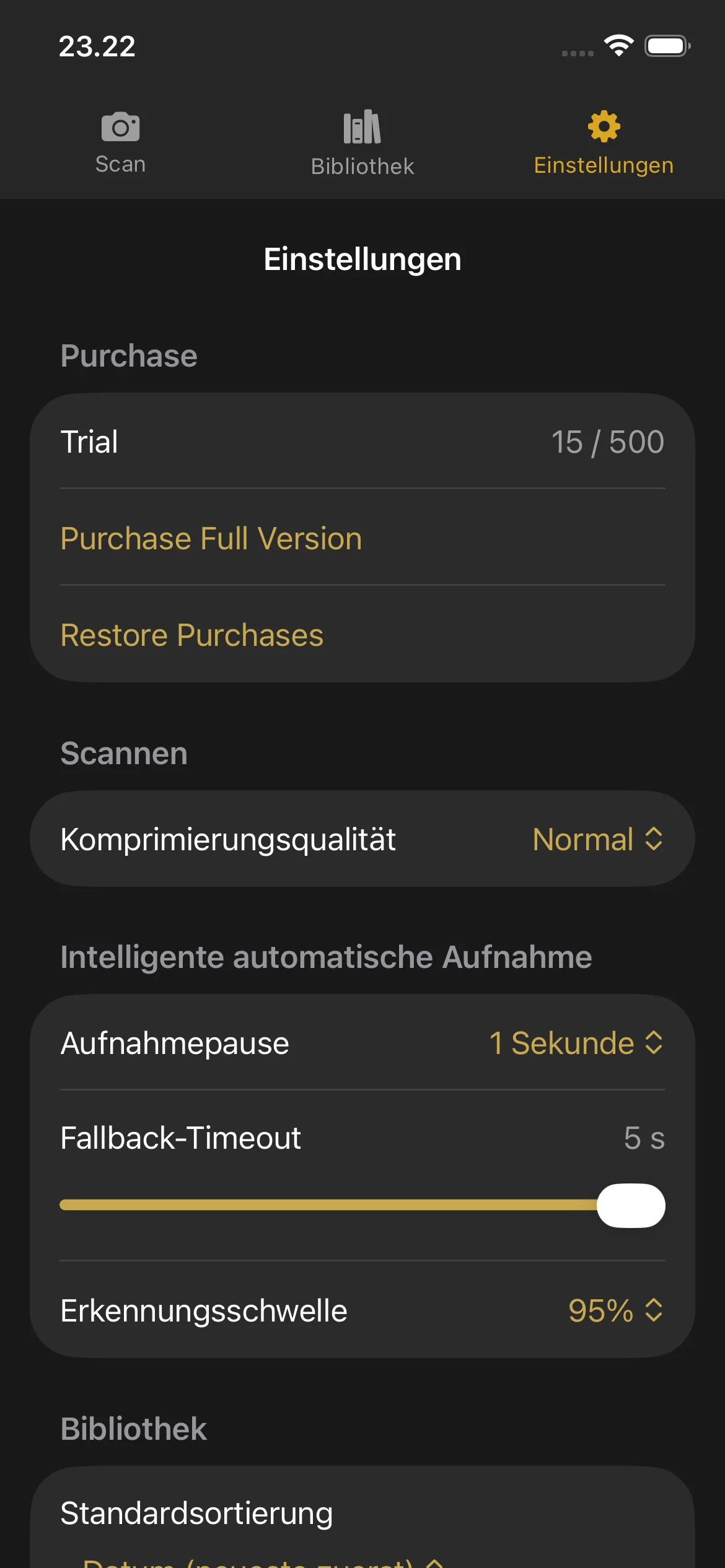 Knut app Settings view showing compression quality selector, auto-capture toggle, camera lens picker, and trial status.