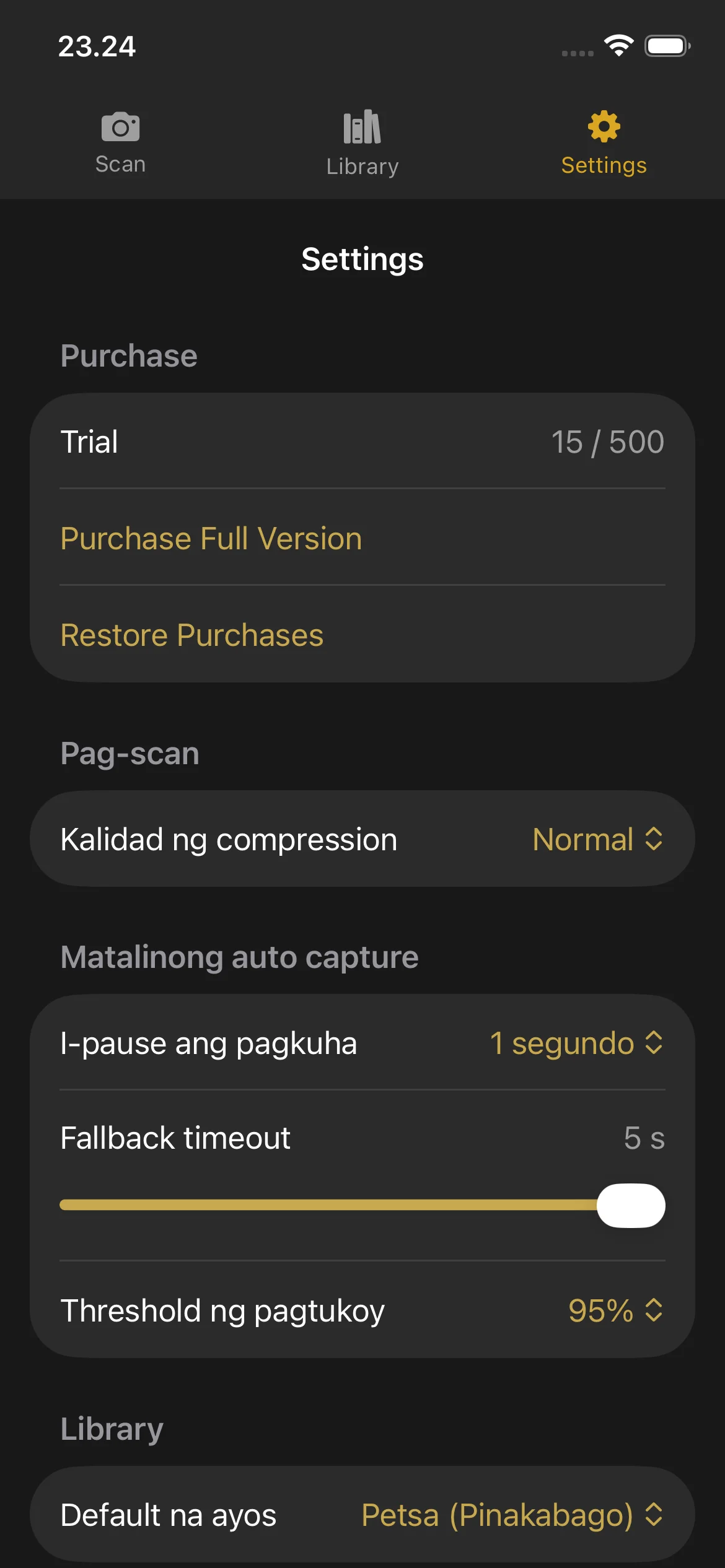 Knut app Settings view showing compression quality selector, auto-capture toggle, camera lens picker, and trial status.
