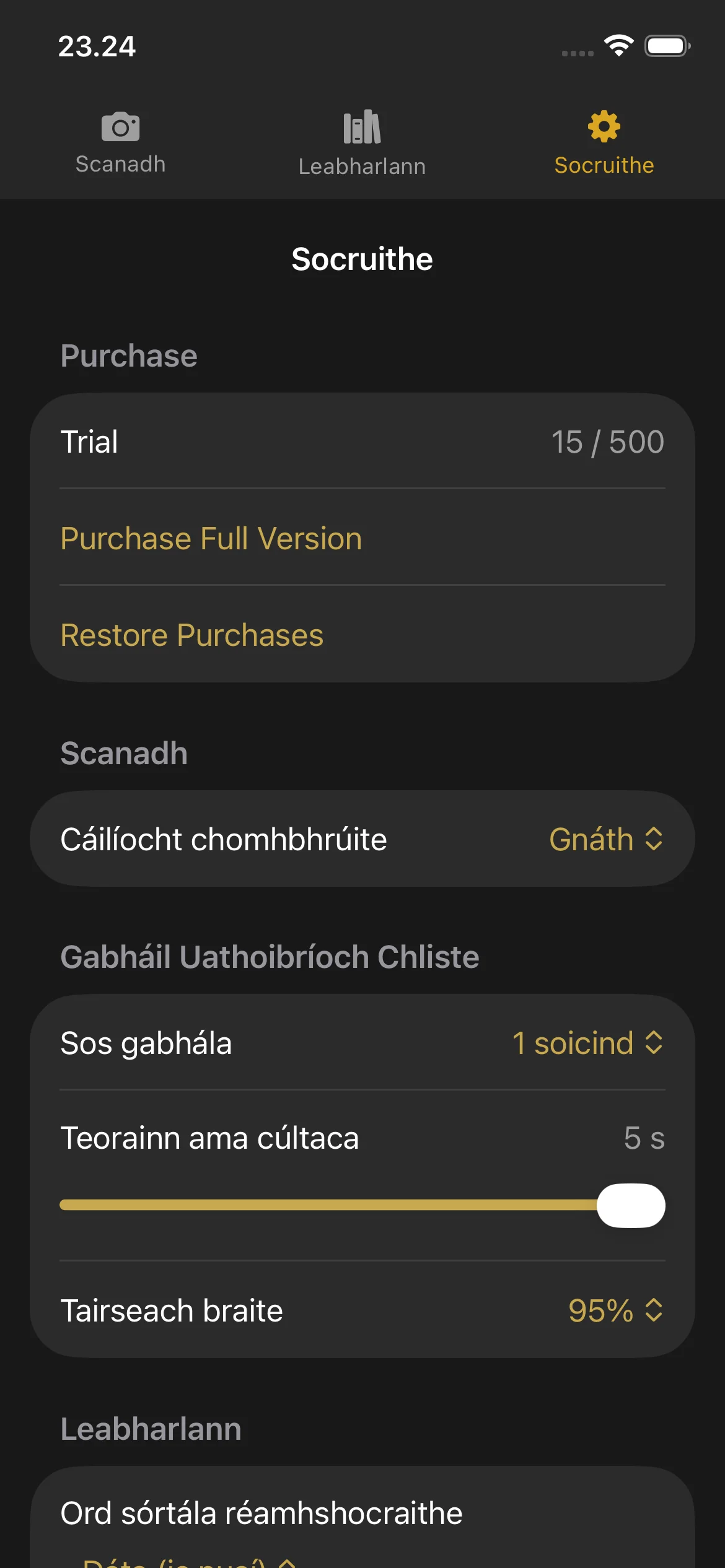 Knut app Settings view showing compression quality selector, auto-capture toggle, camera lens picker, and trial status.