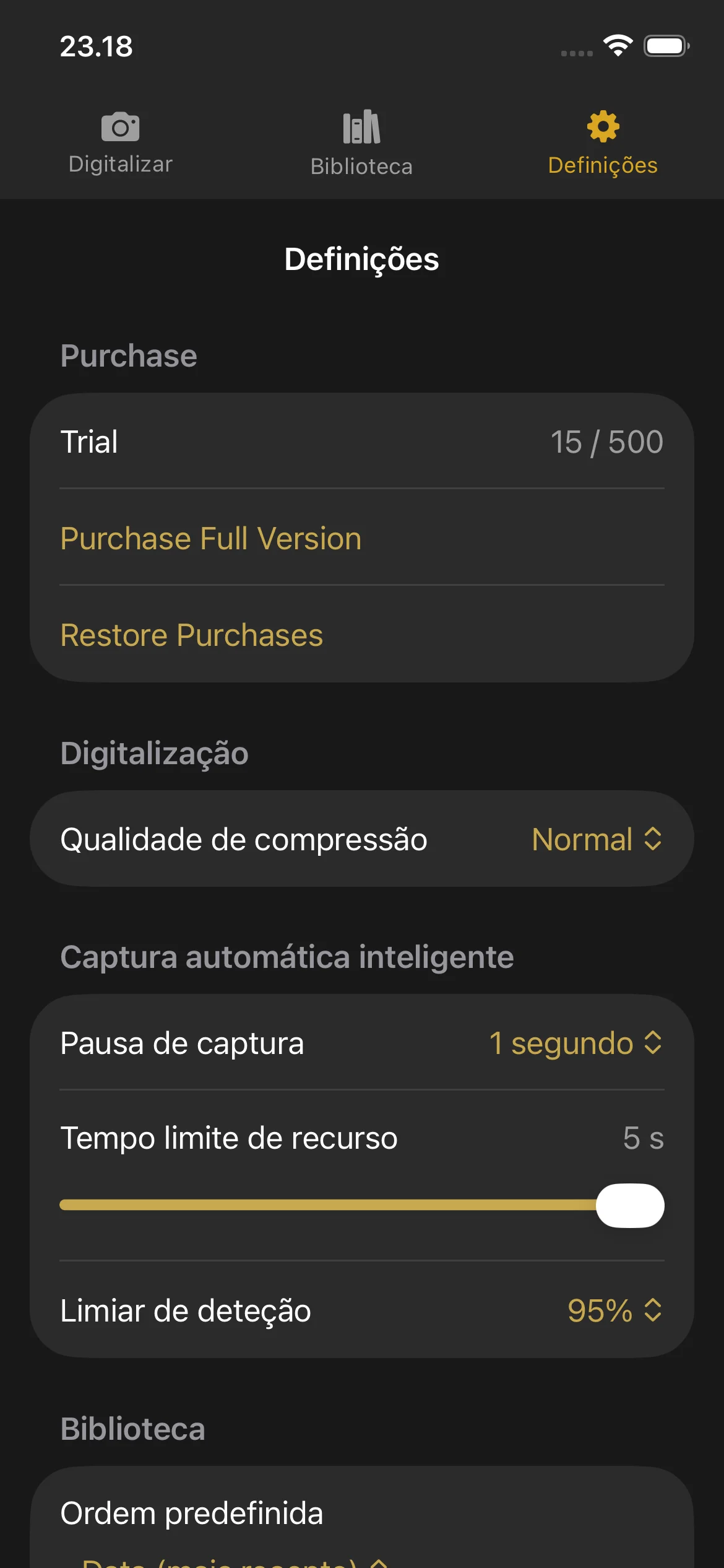 Knut app Settings view showing compression quality selector, auto-capture toggle, camera lens picker, and trial status.