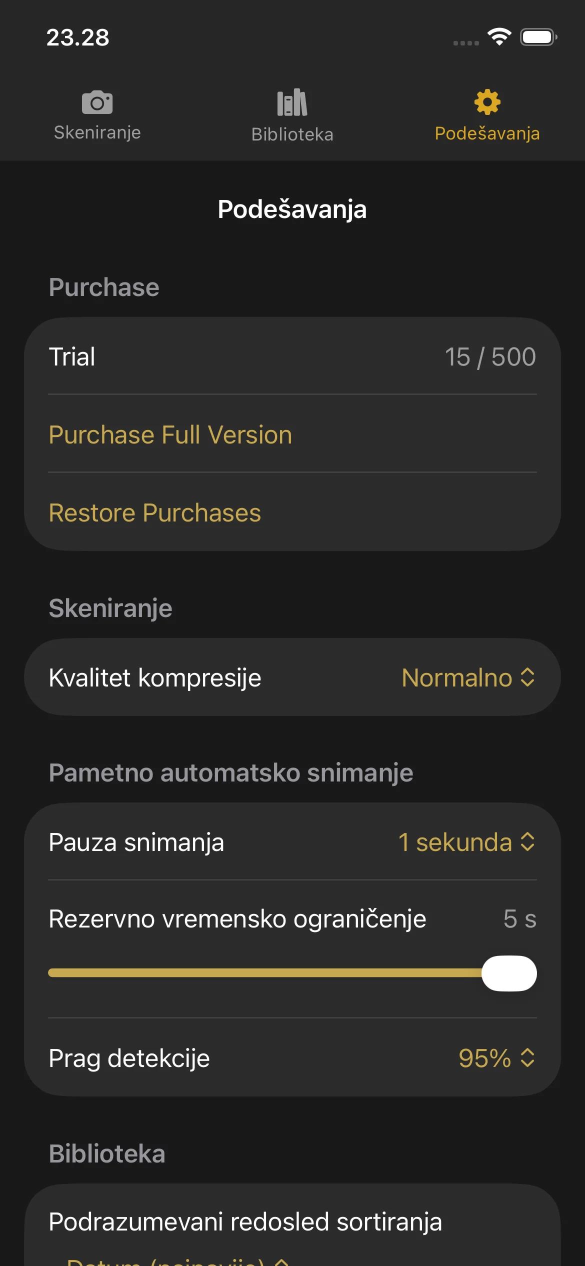 Knut app Settings view showing compression quality selector, auto-capture toggle, camera lens picker, and trial status.