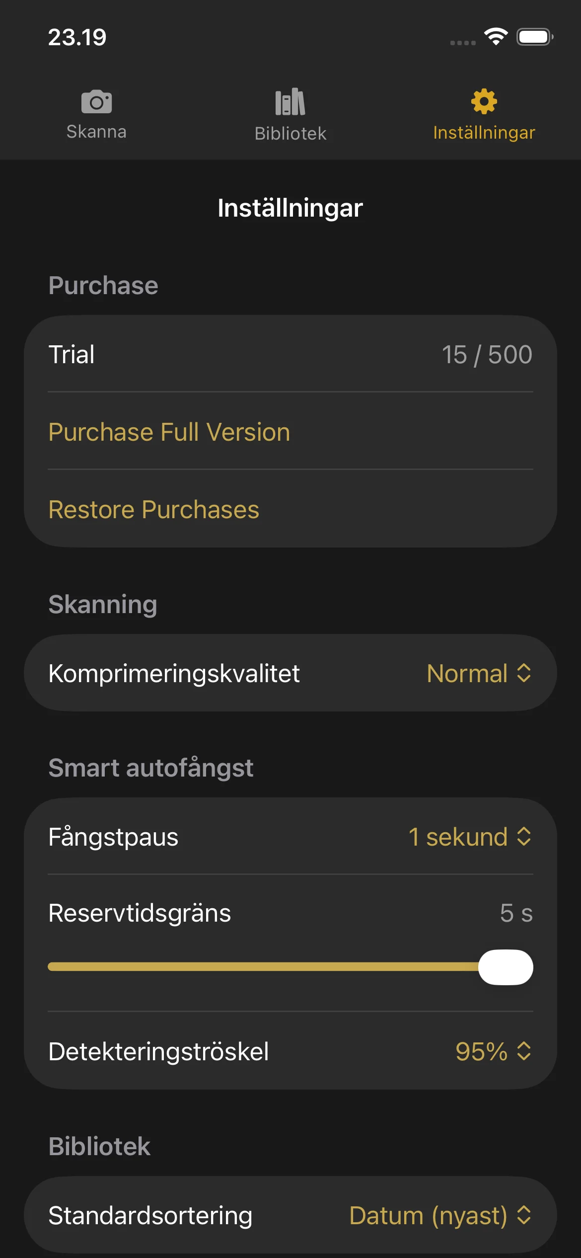 Knut app Settings view showing compression quality selector, auto-capture toggle, camera lens picker, and trial status.